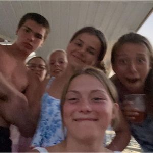 Meet your Posher, Halle